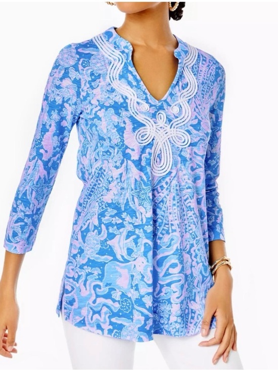Lilly Pulitzer Tops - EUC Lilly Pulitzer Kaia Blue, Pink & Cream Signature Logo Knit Tunic